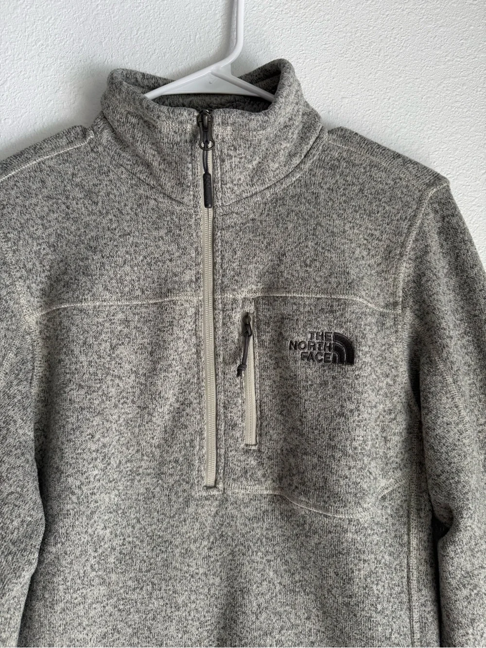 The North Face Gordon Lyons Sweater Pull Over 1/4 Zip